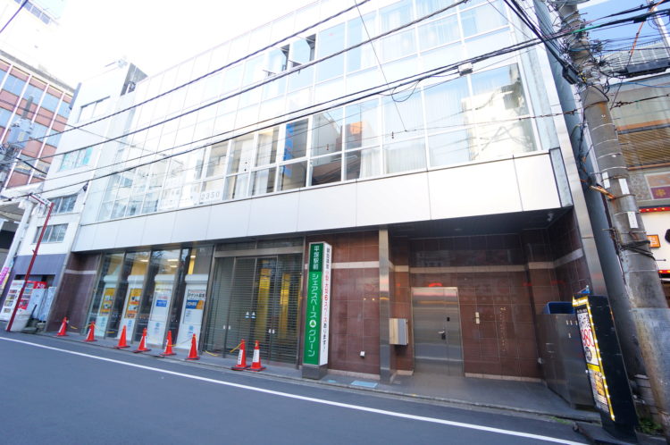 平塚駅前シェアスペースグリーンの建物外観